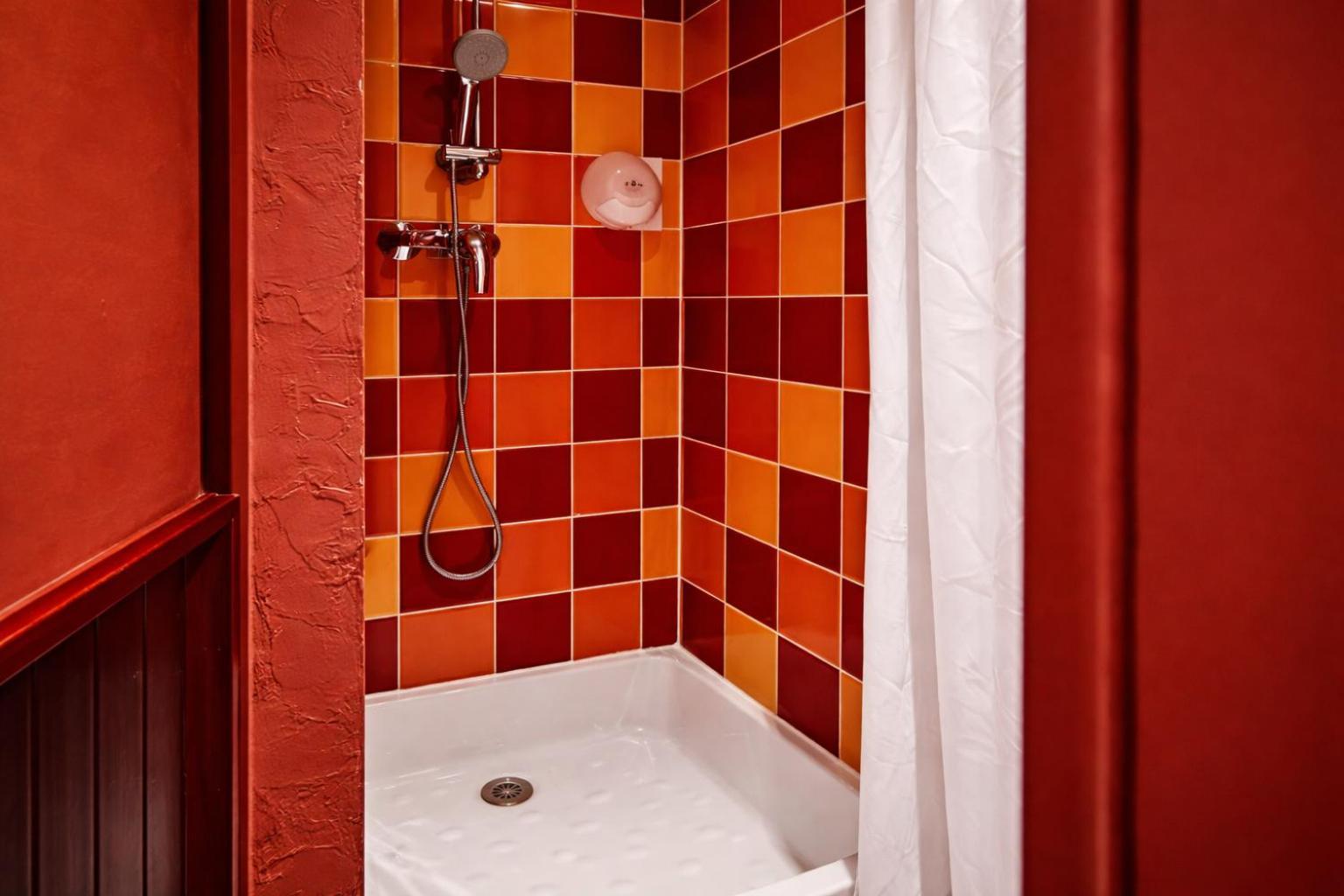 Twin Room with Shared Toilet,1756476942:JPEG